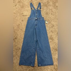 Universal Thread Blue Denim Overalls Size 8 F-24